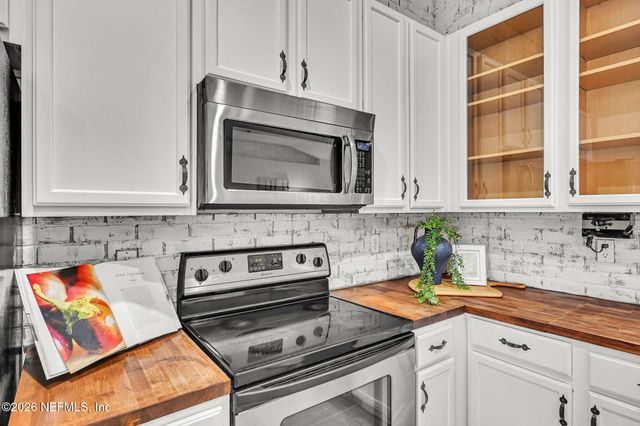 2474 GLENFIELD Drive, Green Cove Springs, FL 32043