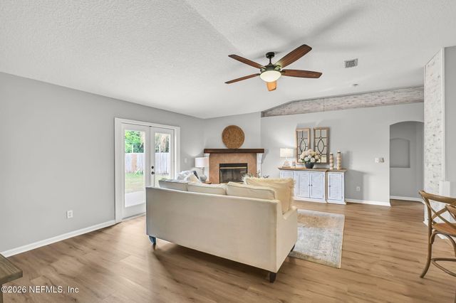 2474 GLENFIELD Drive, Green Cove Springs, FL 32043