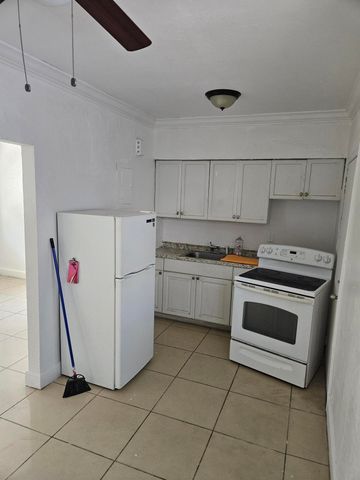 7041 NW 6TH Avenue, Miami, FL 33150