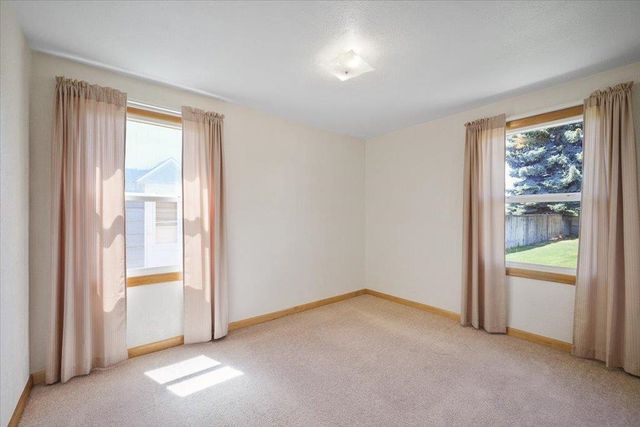 5521 N HEMLOCK St, Spokane, WA 99205