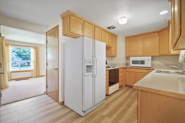 5521 N HEMLOCK St, Spokane, WA 99205