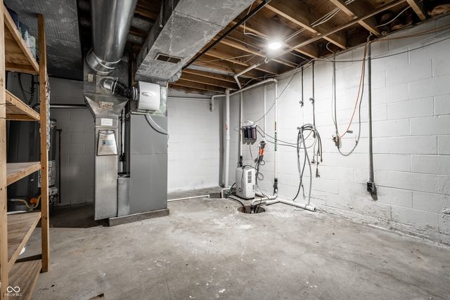 722 Fairway Drive, Indianapolis, IN 46260