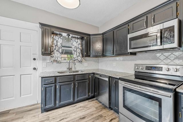 2502 E 2nd, Wichita, KS 67214