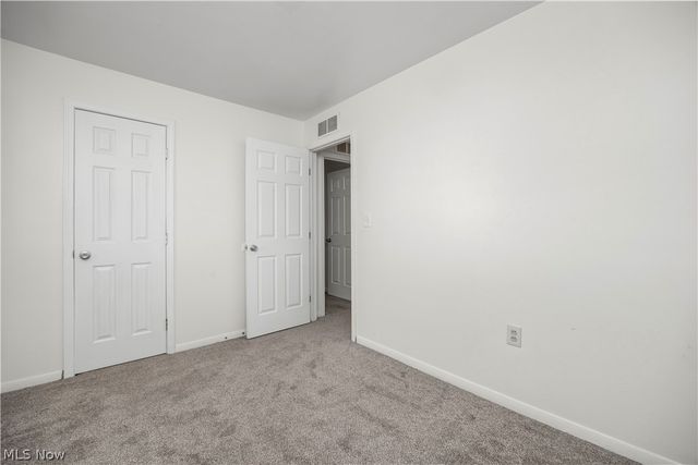 171 S Logan Street, Elyria, OH 44035