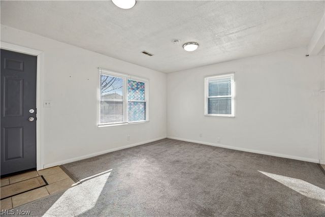 171 S Logan Street, Elyria, OH 44035