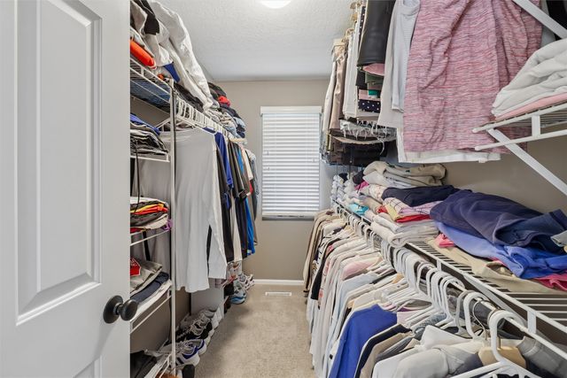 5518 Ponderosa Drive, West Des Moines, IA 50266