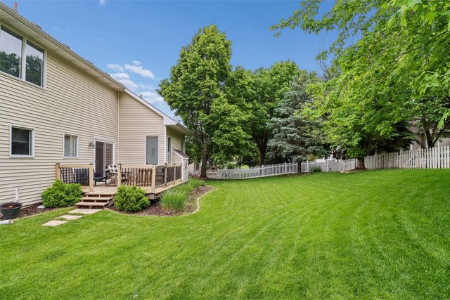 5518 Ponderosa Drive, West Des Moines, IA 50266