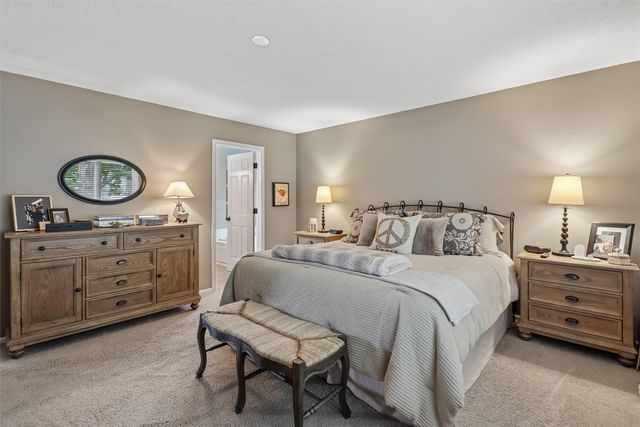 5518 Ponderosa Drive, West Des Moines, IA 50266