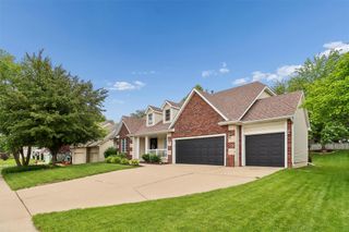 5518 Ponderosa Drive, West Des Moines, IA 50266