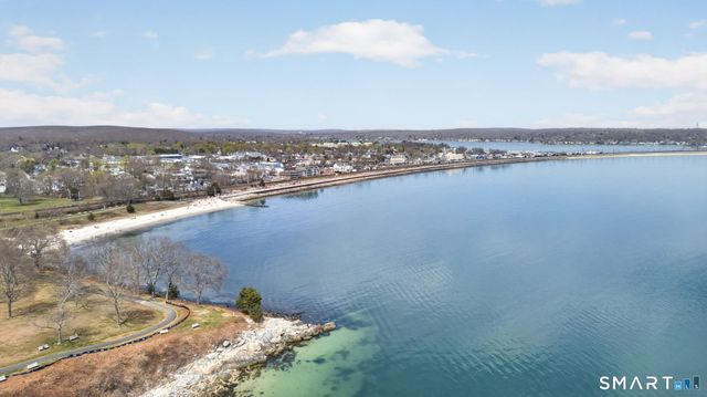 185 Main Street 202, East Lyme, CT 06357