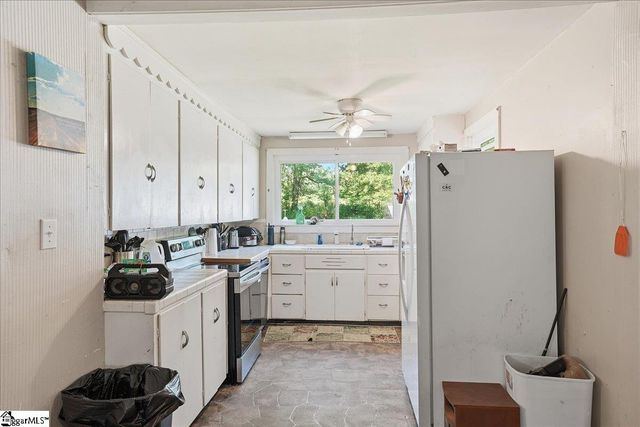 2060 Highway 418, Pelzer, SC 29669