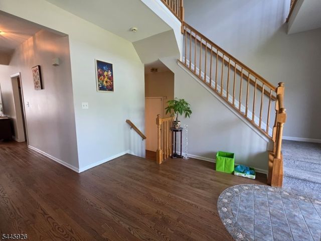 12 Pitcher Way, Hillsborough Twp., NJ 08844