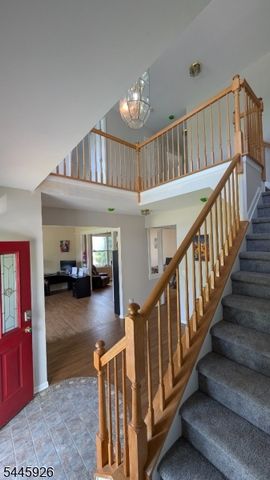12 Pitcher Way, Hillsborough Twp., NJ 08844