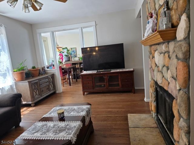 12 Pitcher Way, Hillsborough Twp., NJ 08844