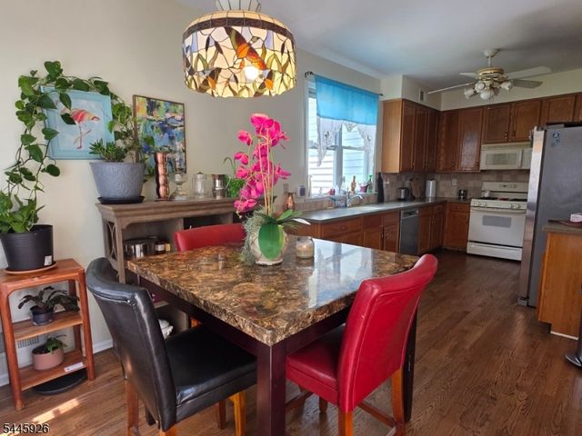 12 Pitcher Way, Hillsborough Twp., NJ 08844
