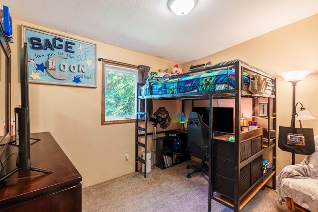 471 E 8TH AVENUE, North Pole, AK 99705
