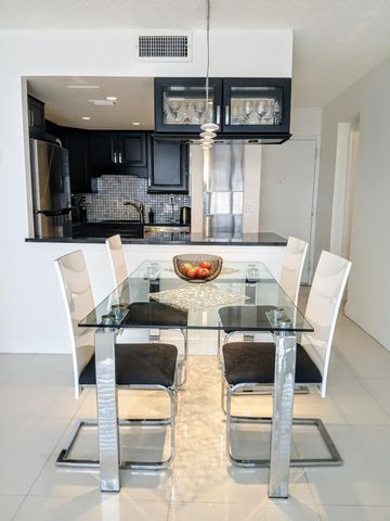 1830 Embassy Drive 121, West Palm Beach, FL 33401