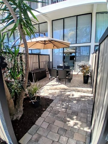 1830 Embassy Drive 121, West Palm Beach, FL 33401