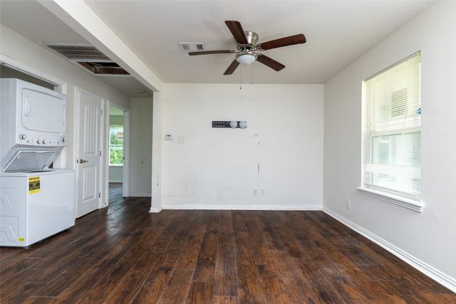 805 E Belt Line Road, Desoto, TX 75115
