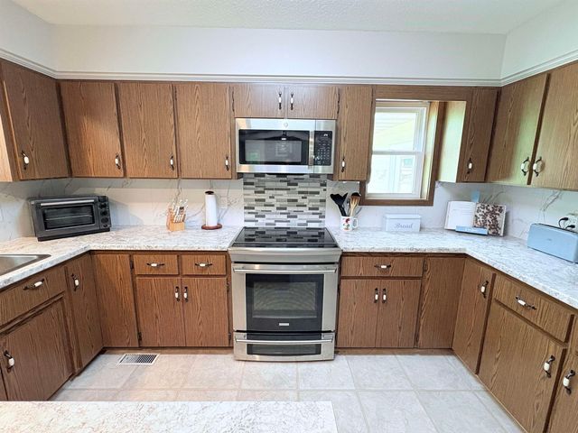 300 Victoria Drive, Horseshoe Bend, AR 72512