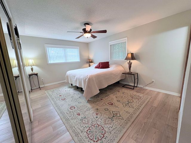300 Victoria Drive, Horseshoe Bend, AR 72512