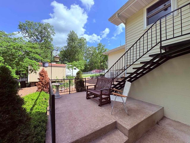 300 Victoria Drive, Horseshoe Bend, AR 72512