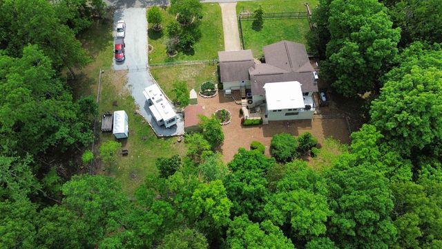 300 Victoria Drive, Horseshoe Bend, AR 72512