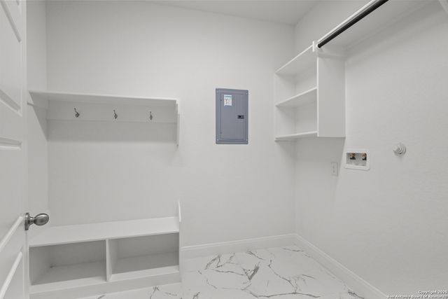 110 Katie Court, Castroville, TX 78009