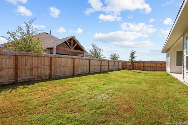 110 Katie Court, Castroville, TX 78009