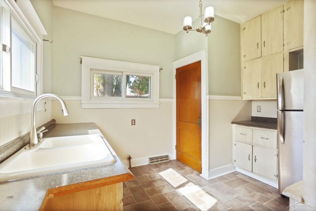 618 Stanton Street, Bay City, MI 48708