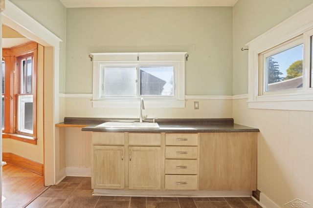 618 Stanton Street, Bay City, MI 48708