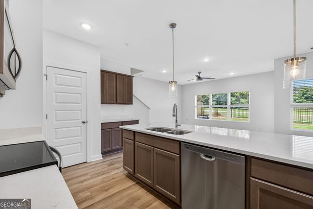 2290 Santa Fe Street, Morrow, GA 30260