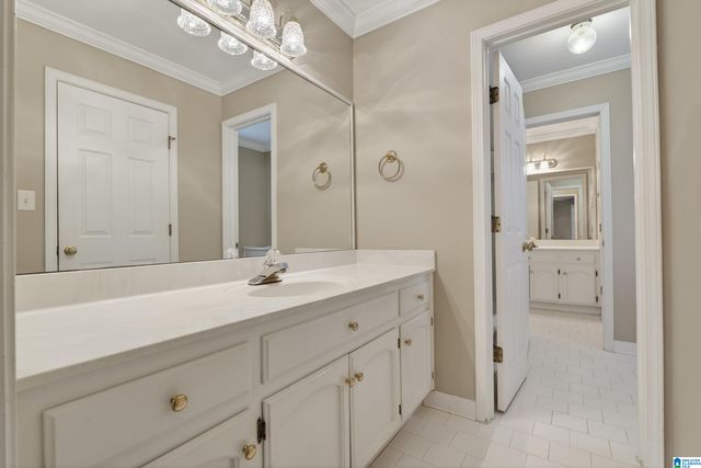 3825 KINROSS DRIVE, Birmingham, AL 35242