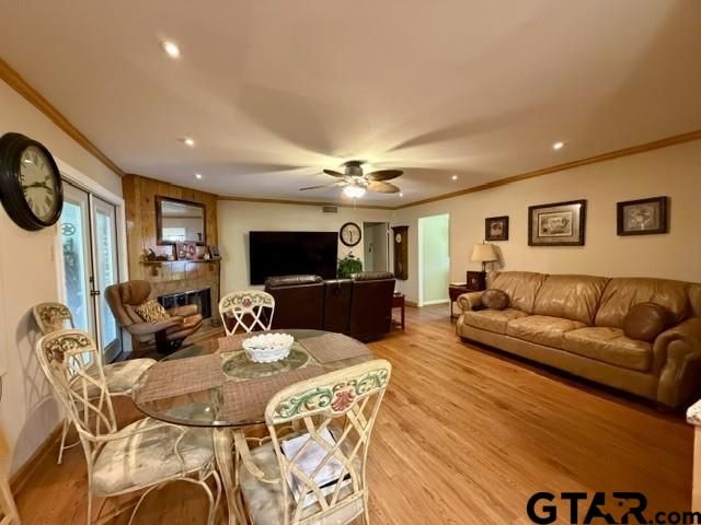 313 S Pecan St, White Oak, TX 75693