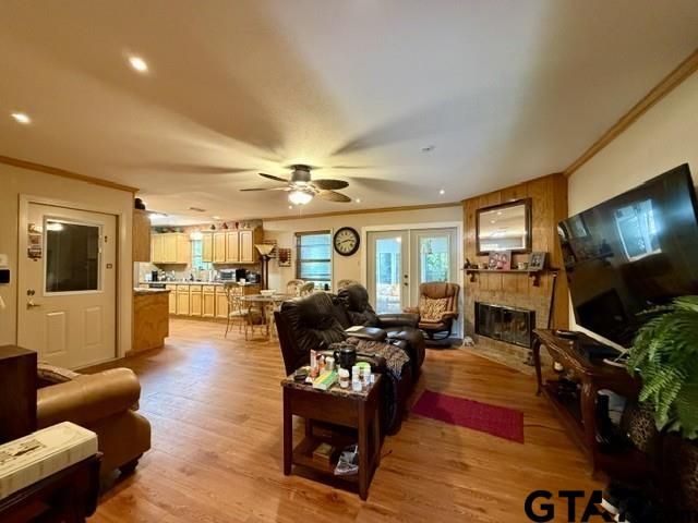 313 S Pecan St, White Oak, TX 75693