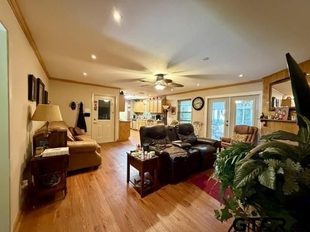 313 S Pecan St, White Oak, TX 75693