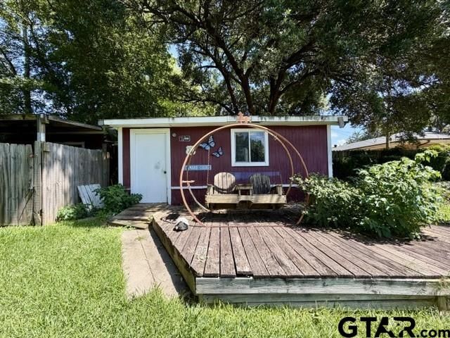 313 S Pecan St, White Oak, TX 75693