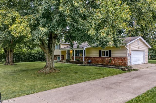 42650 Adelbert Street, Elyria, OH 44035