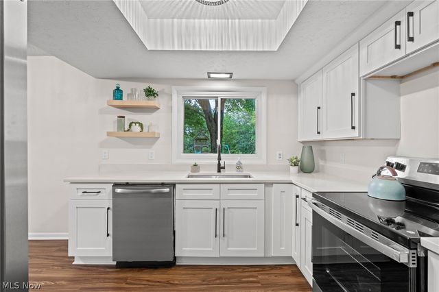 42650 Adelbert Street, Elyria, OH 44035