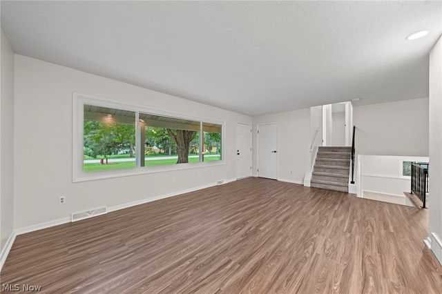 42650 Adelbert Street, Elyria, OH 44035