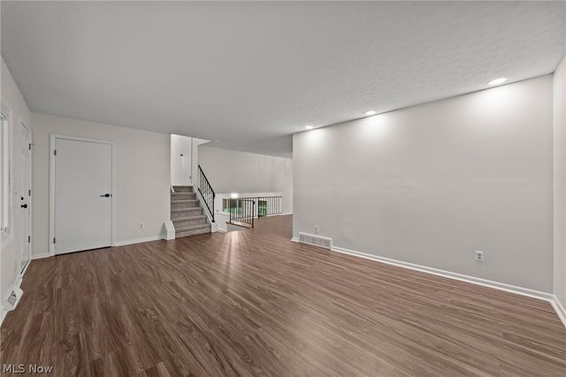 42650 Adelbert Street, Elyria, OH 44035