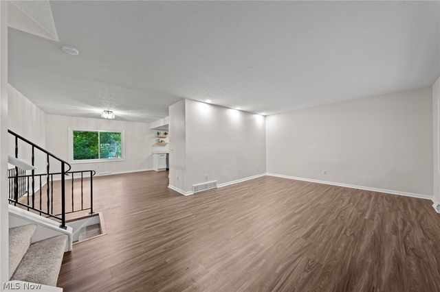 42650 Adelbert Street, Elyria, OH 44035