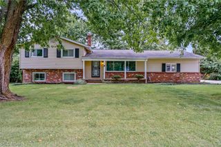 42650 Adelbert Street, Elyria, OH 44035