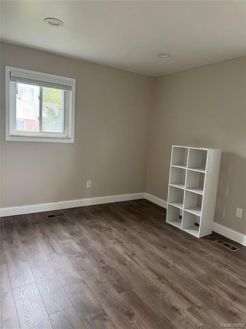 1693 Ashstan Drive, Walled Lake, MI 48390