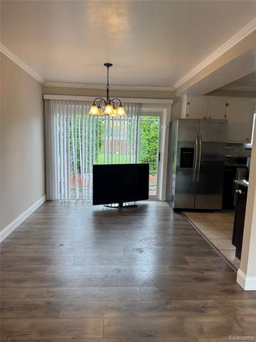 1693 Ashstan Drive, Walled Lake, MI 48390