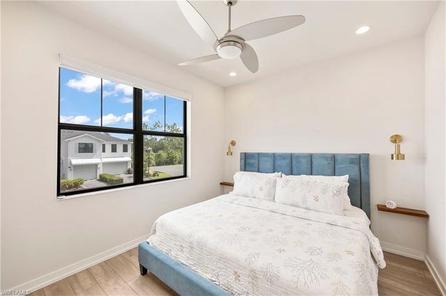 13058 Pembroke DR, Naples, FL 34105