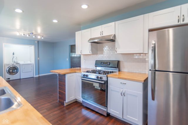 8723 Lynbrook Drive, Indianapolis, IN 46219