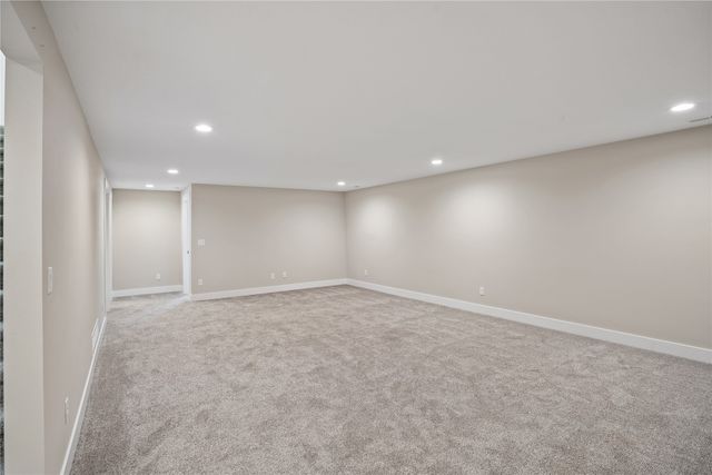 313 NE Meadow Lane, Ankeny, IA 50021