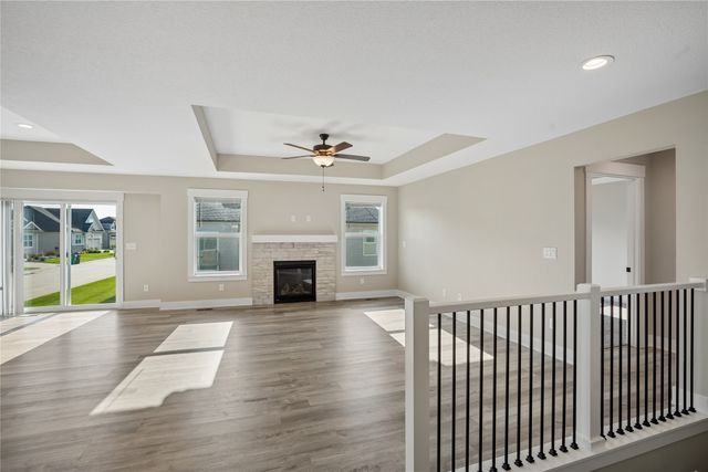 313 NE Meadow Lane, Ankeny, IA 50021