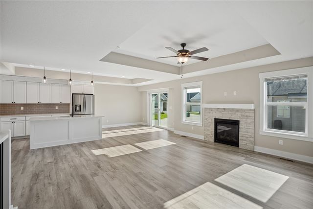 313 NE Meadow Lane, Ankeny, IA 50021
